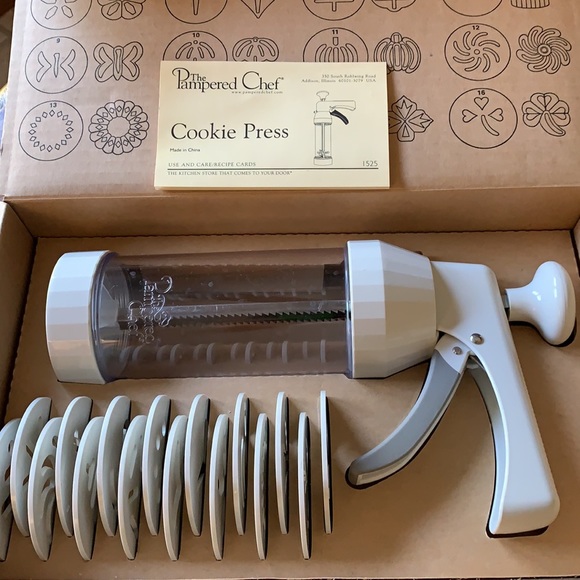 The Pampered Chef Kitchen The Pampered Chef Cookie Press Poshmark